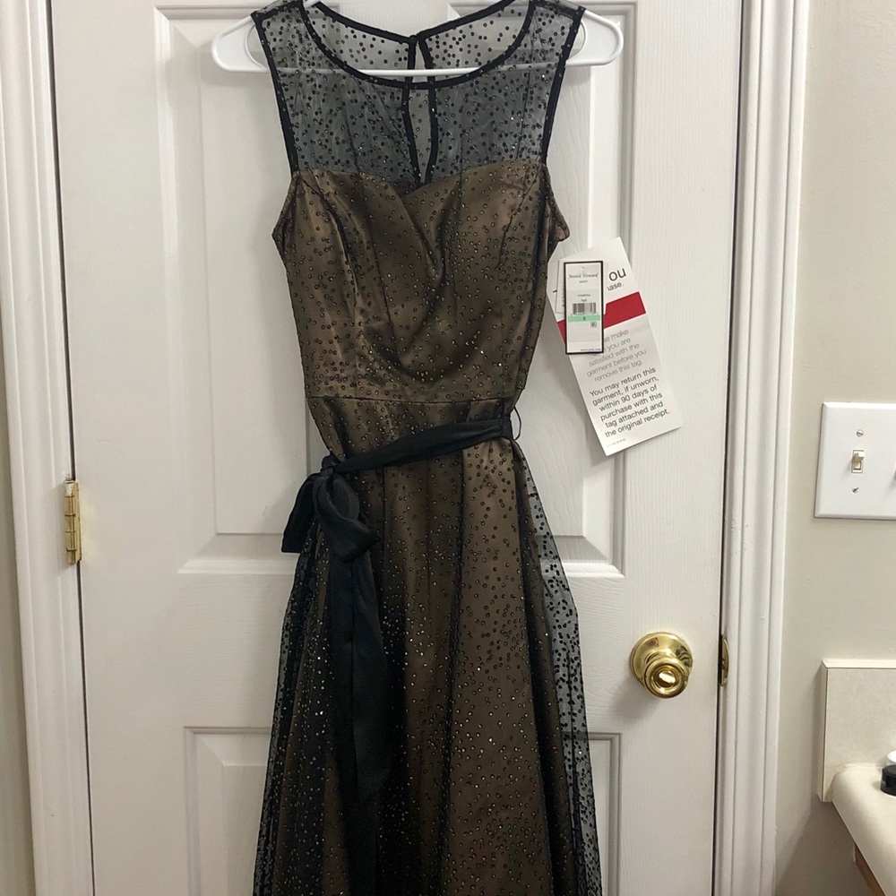 NWT black and cream Jessica Howard cocktail dress